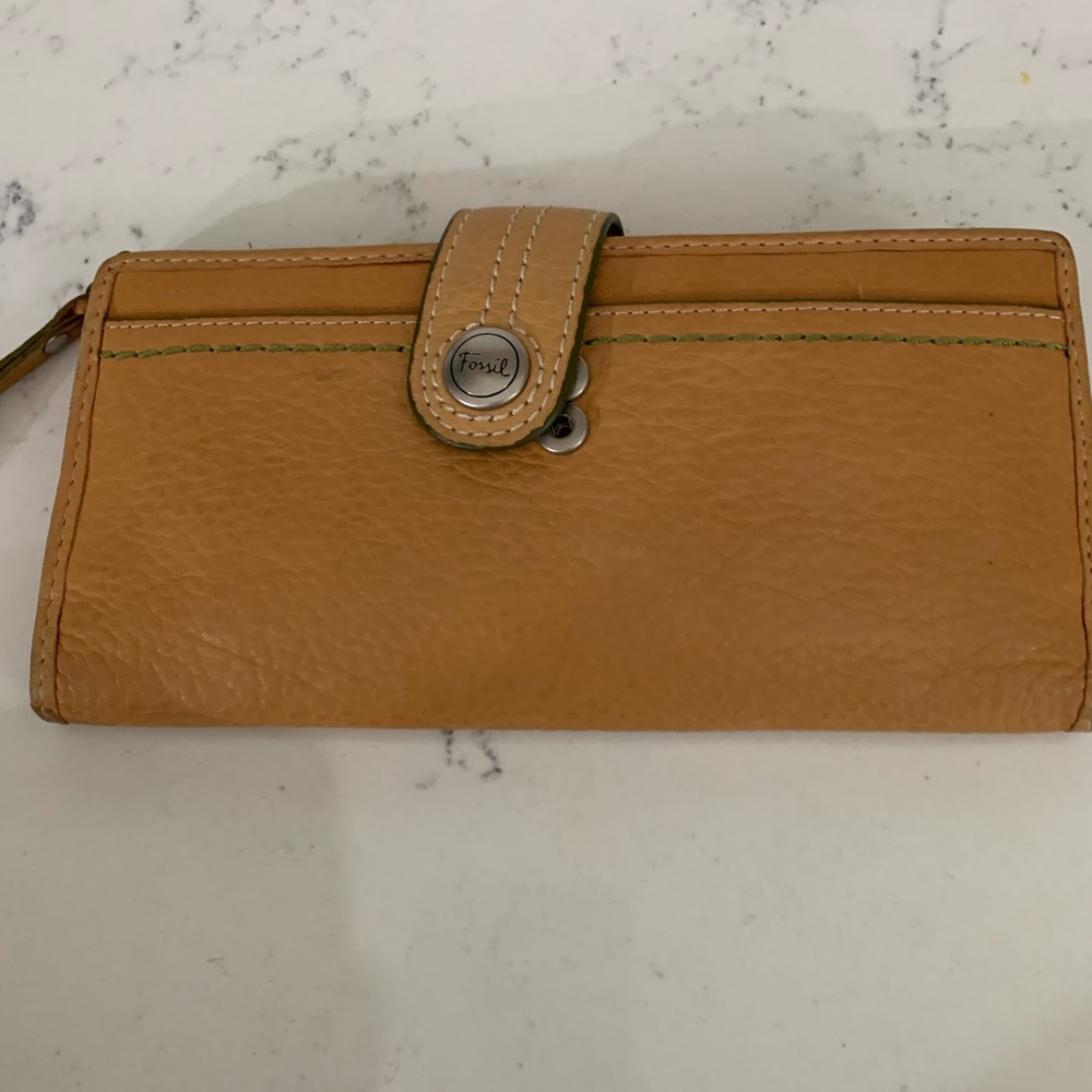 Fossil wallet